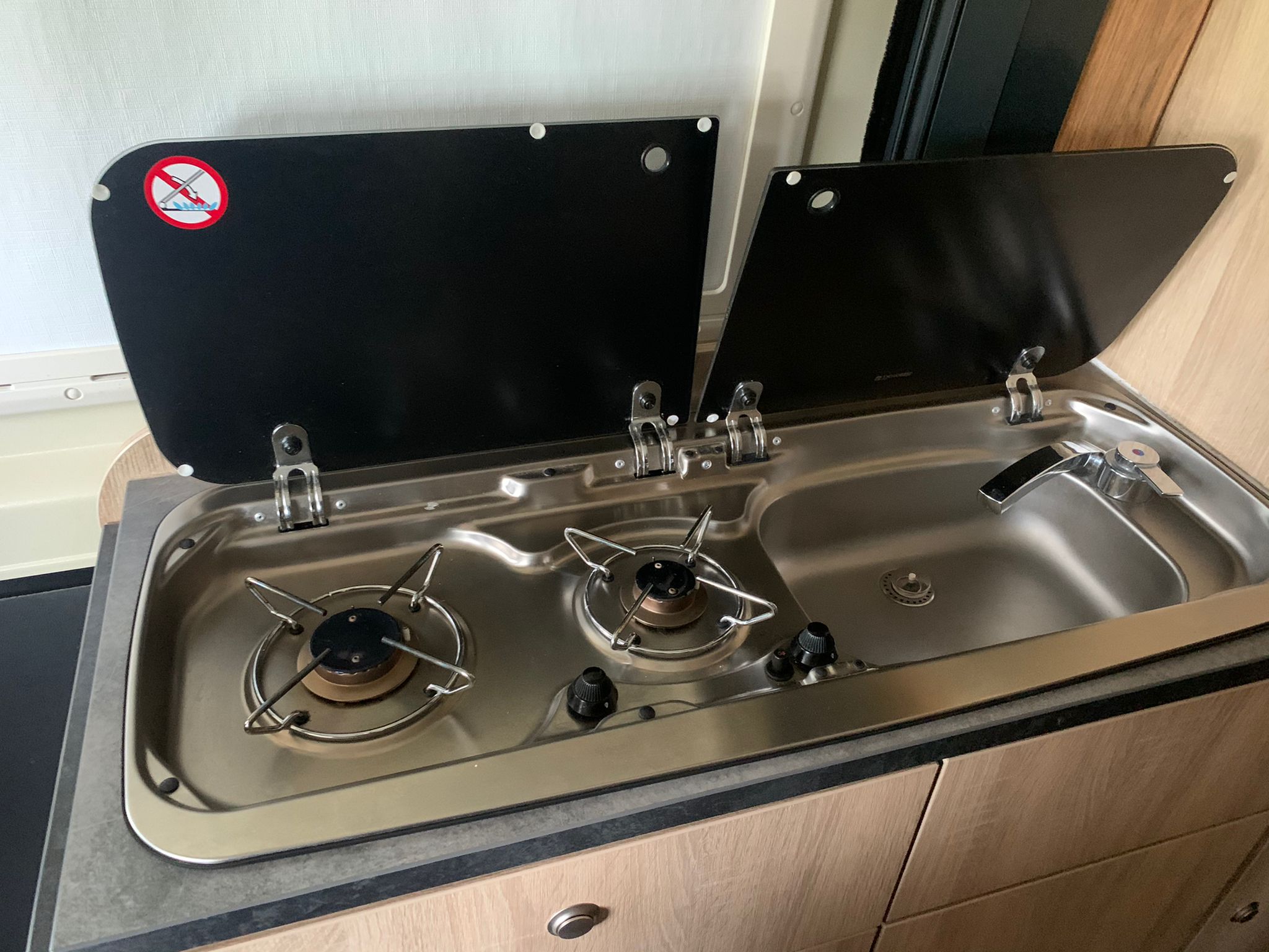 C2B1CE0A-1A60-443D-BFA5-CF5012E17D7A